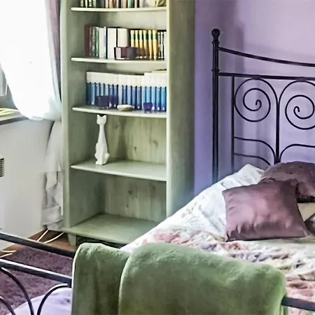 4 Bedroom Lovely In Holiday home
