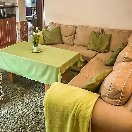 4 Bedroom Lovely In *