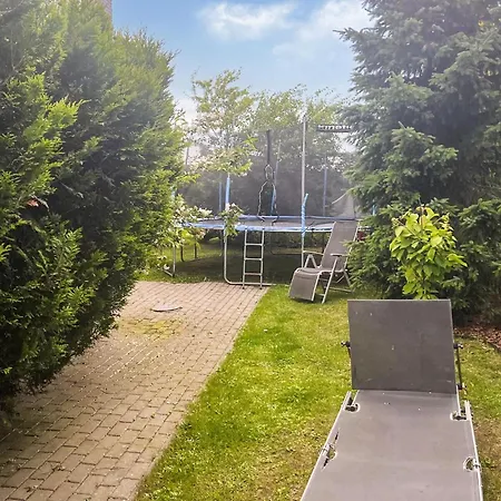 4 Bedroom Lovely In Holiday home *